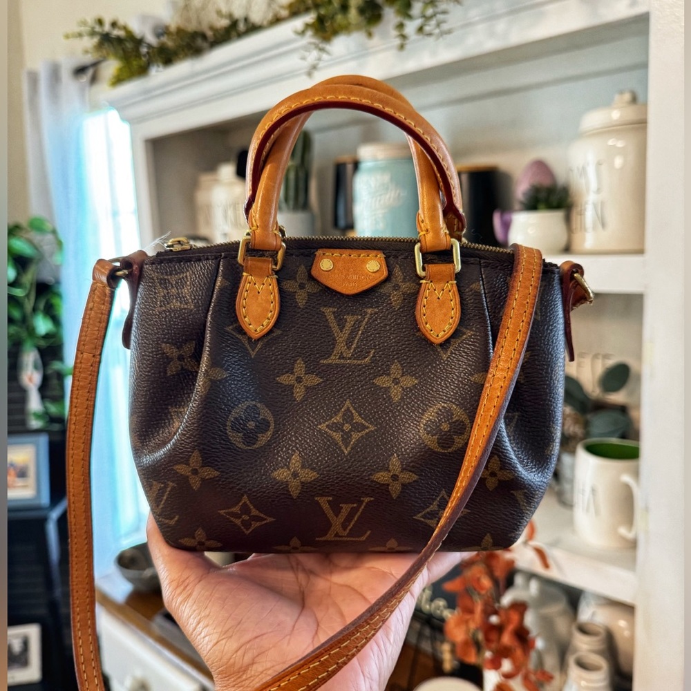 🌸SOLD🌸 Louis Vuitton Turenne Nano